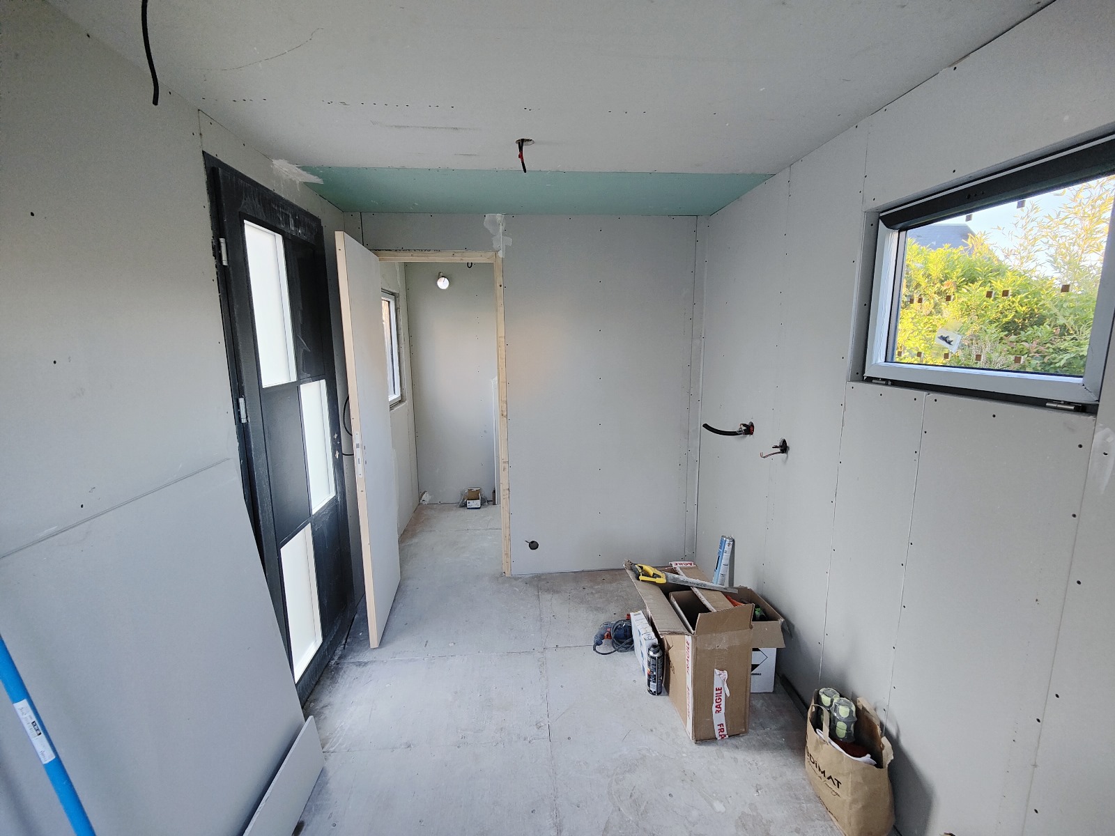 Studio Standard Image 3