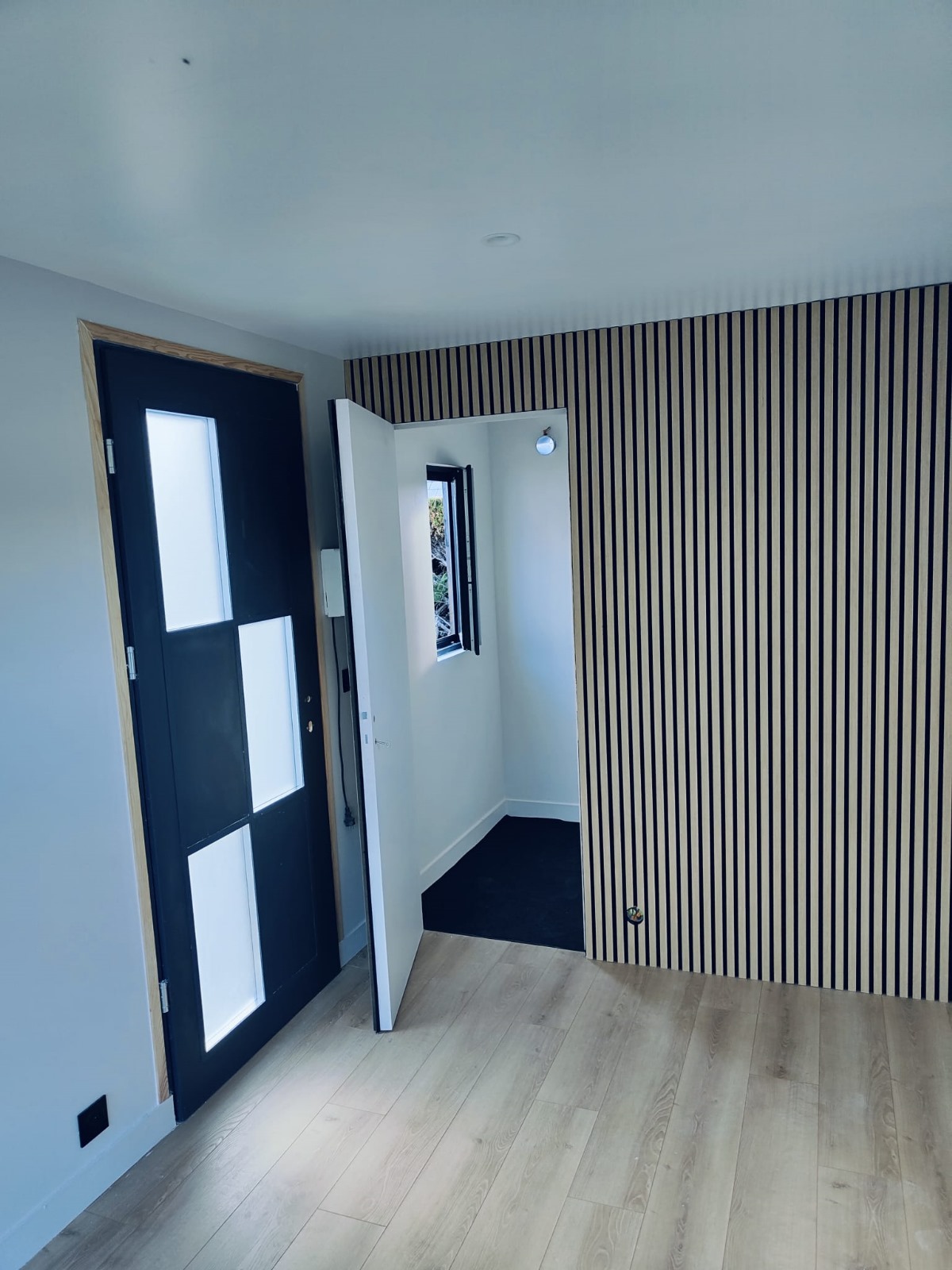 Studio Standard Image 3